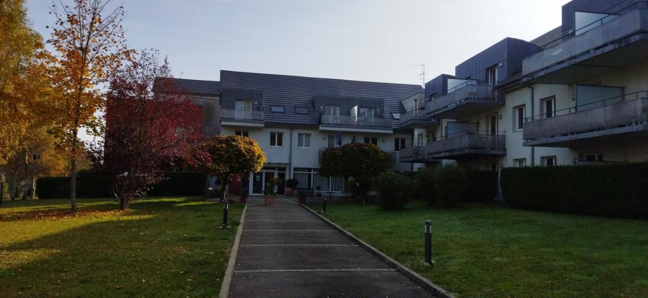 Aparthotel Le Repaire Du Golfeur De La Largue - Mooslargue Exterior foto